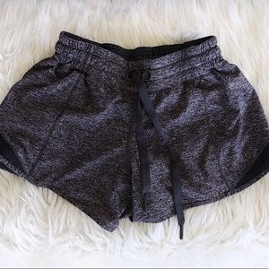 Lululemon Hotty Hot short